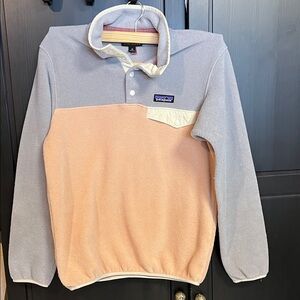 Patagonia Synchilla Gray and Peach Fleece Layer